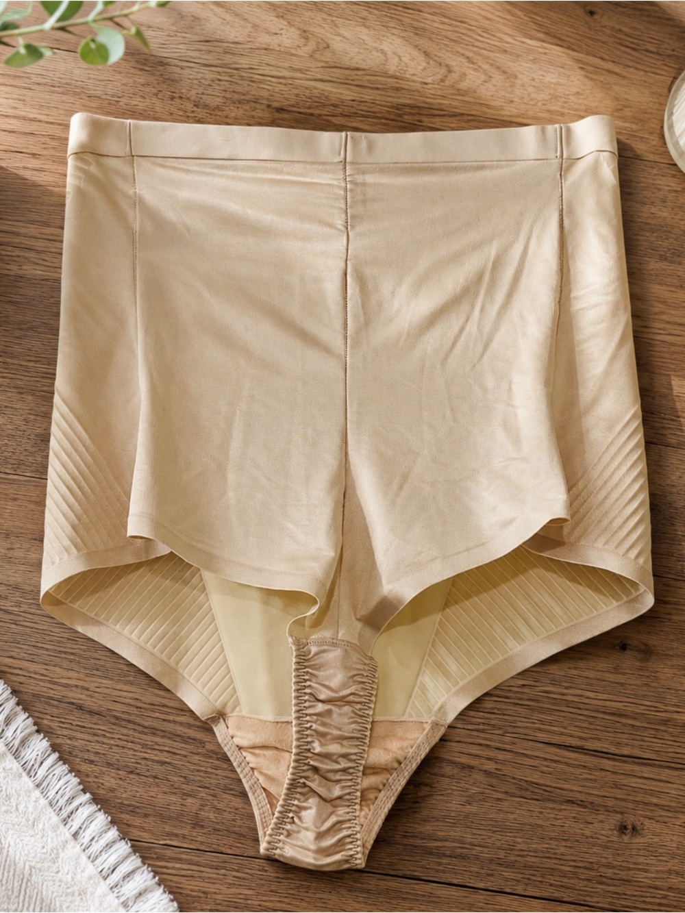 SPANX Nude Extra High Waisted Brief Panties Women’s Size XL NWOT Small Flaw